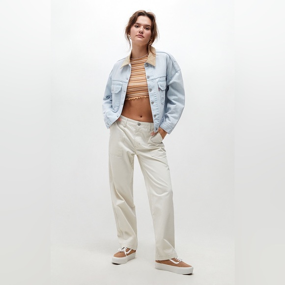 NWT Levi’s cream Utility Pant - Picture 3 of 13